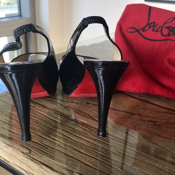 Platform patent leather Louboutin shoes - Picture 3 of 11